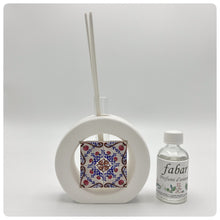 Carica l'immagine nel visualizzatore di Gallery, Profumatore Maiolica