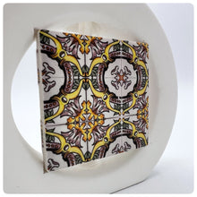 Carica l'immagine nel visualizzatore di Gallery, Profumatore Maiolica