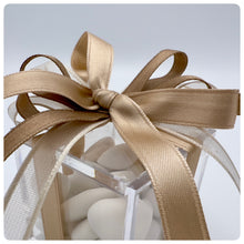 Carica l'immagine nel visualizzatore di Gallery, Cubetto Plexiglass