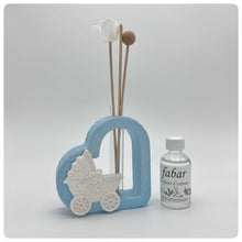 Carica l'immagine nel visualizzatore di Gallery, Profumatore Cuore Carrozzina