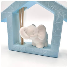 Carica l'immagine nel visualizzatore di Gallery, Profumatore Home Elefante