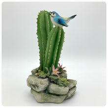 Carica l'immagine nel visualizzatore di Gallery, Cactus Con Uccellino
