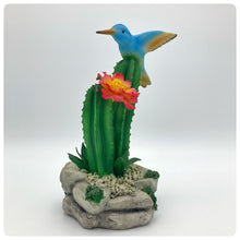 Carica l'immagine nel visualizzatore di Gallery, Cactus Con Colibrì