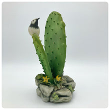 Carica l'immagine nel visualizzatore di Gallery, Cactus Con Uccellino