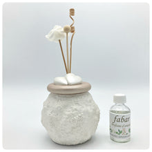 Carica l'immagine nel visualizzatore di Gallery, Profumatore Lunare Piccolo