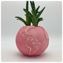 Carica l'immagine nel visualizzatore di Gallery, Vaso Mondo Rosso