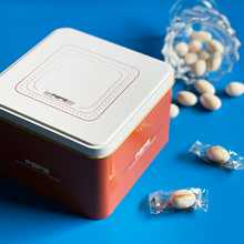 Carica l'immagine nel visualizzatore di Gallery, Macedonia confettata in box latta
